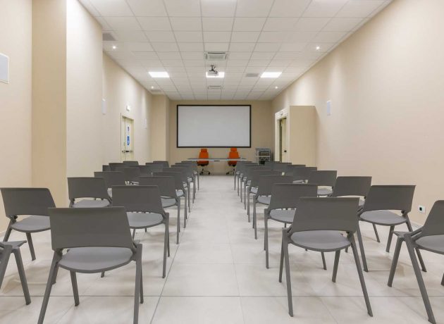 sala_meeting_ragusa_business_hotel_camere